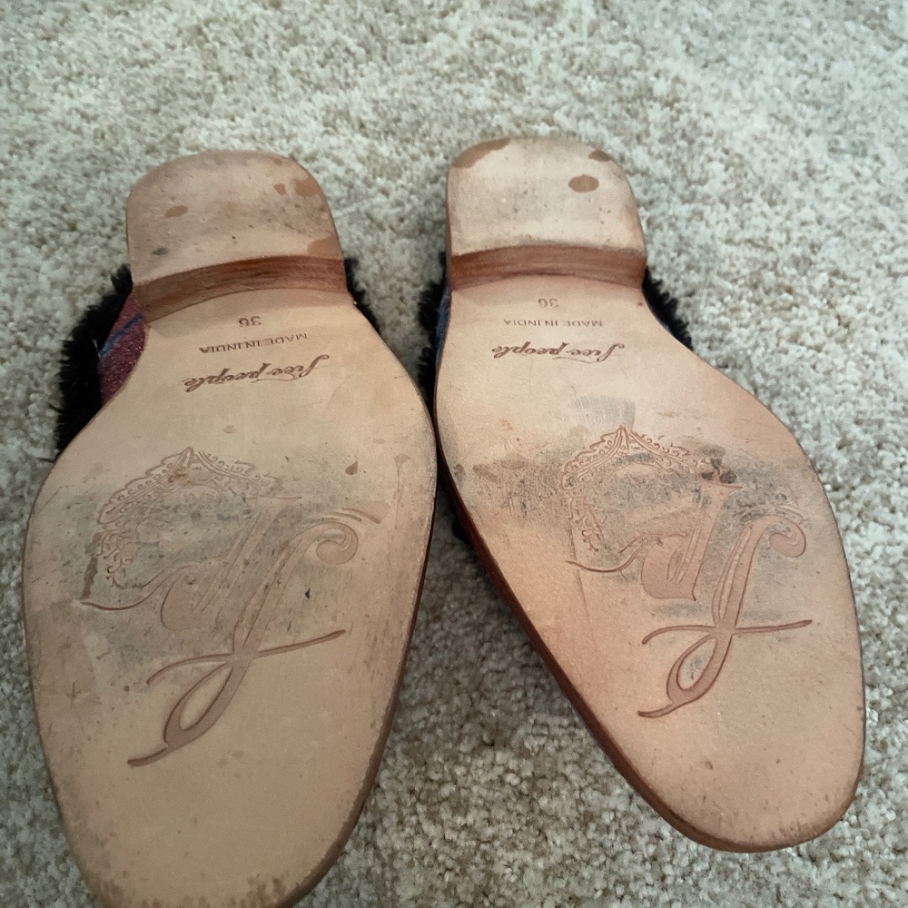 Free People Flat Mules Size 36. - Picture 3 of 3